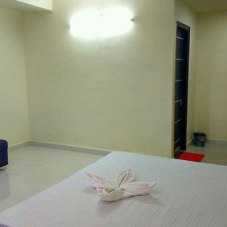 Hotel Sukh Sagar Gwalior Bagian luar foto